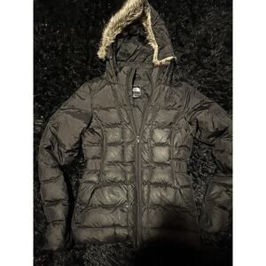 The North Face 550 Puffer Down Jacket Women XS Winter Black Hooded Fur